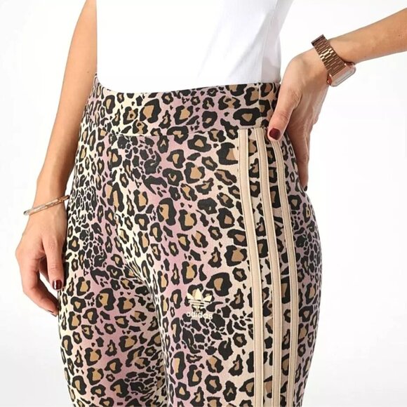 Adidas 3 Stripes Leopard Leggings 7/8 Women's US SIZE SMALL Brand New in Bag - Picture 1 of 14